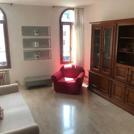 Lägenhet Santo Stefano Balcony