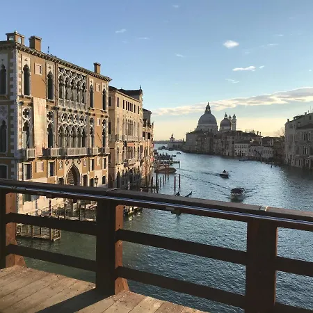 Santo Stefano Balcony Apartmán *