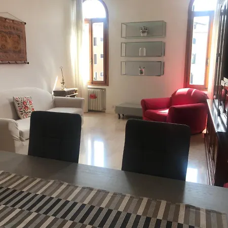 Santo Stefano Balcony Apartmán