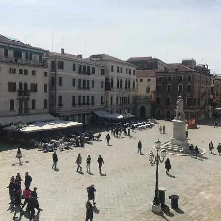 Santo Stefano Balcony Appartamento *