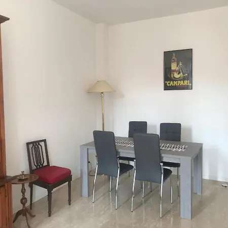 Santo Stefano Balcony * البندقية